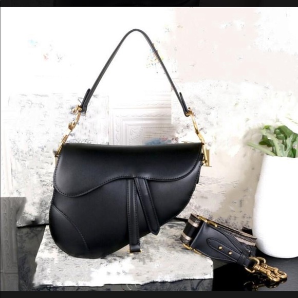 Designer Handbags - Picture 4 of 5